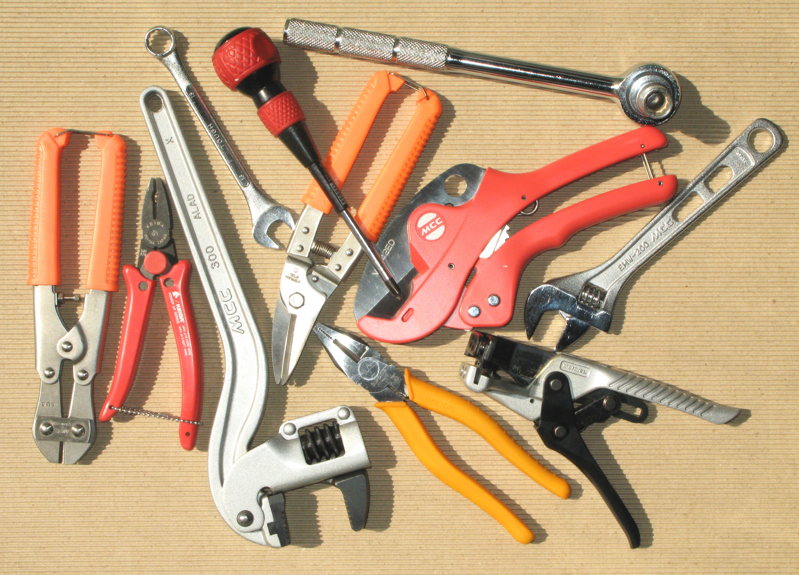 Hand_tools